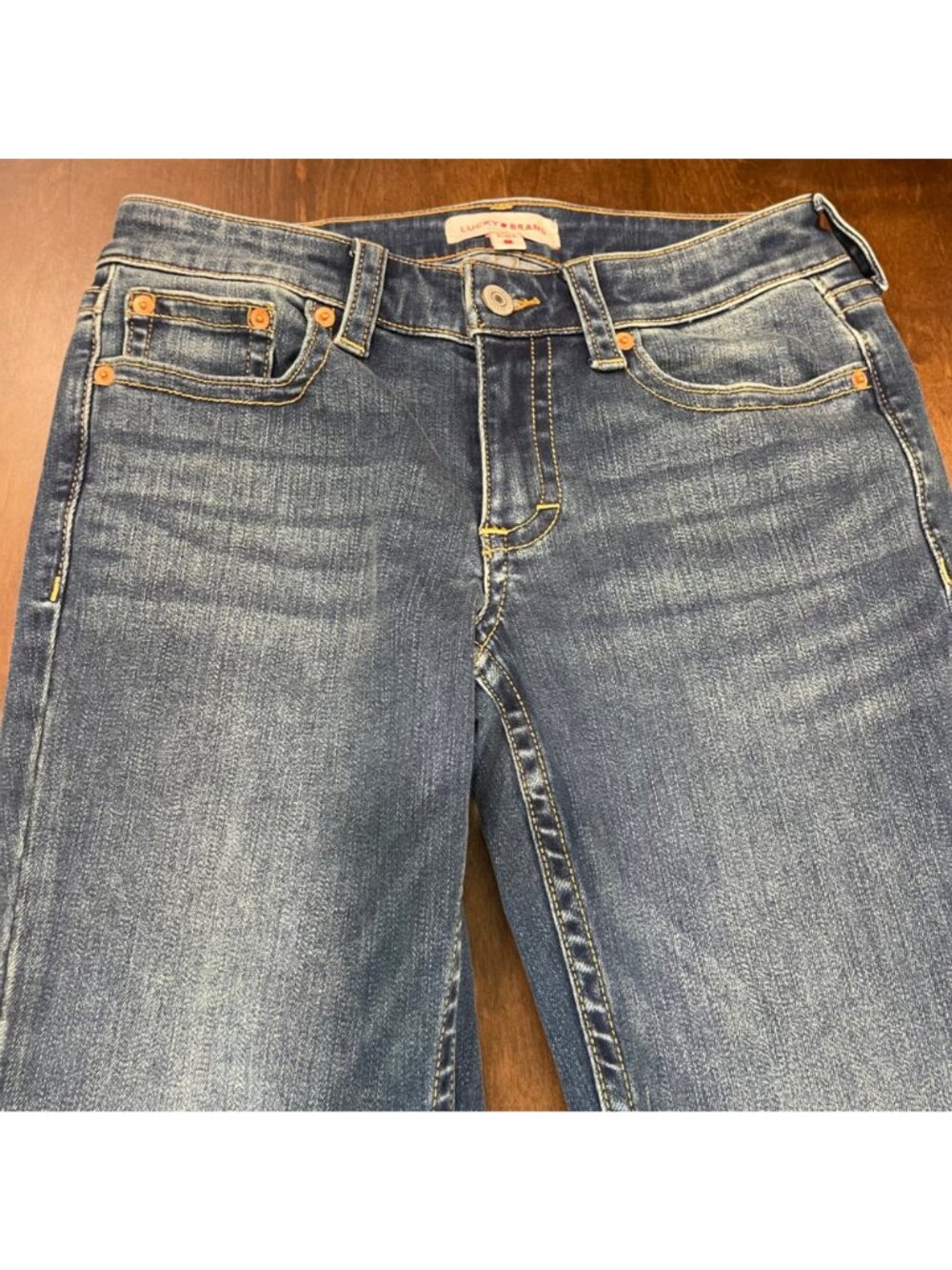 Lucky Brand Low Rise Flare Jeans Women's Size 6/29 Medium Wash Denim Flap Pocket - Picture 11 of 14